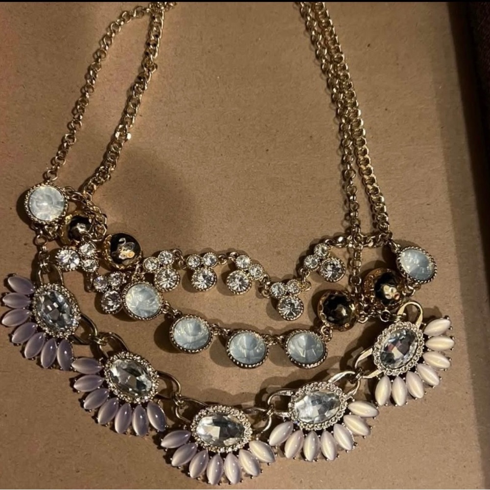 Premier Designs Gold and Cream Necklace